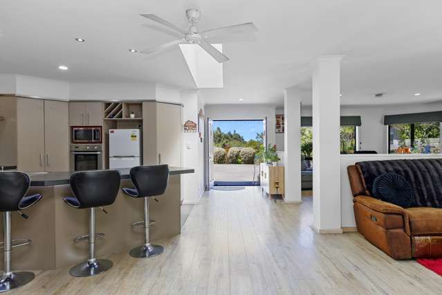 7 Meliss Brae Rangatira Park_3