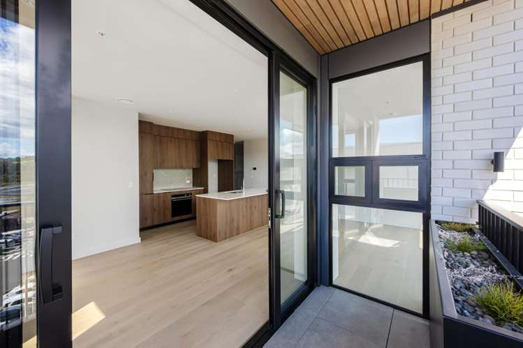 301/84C Te Oneroa Way Long Bay_9