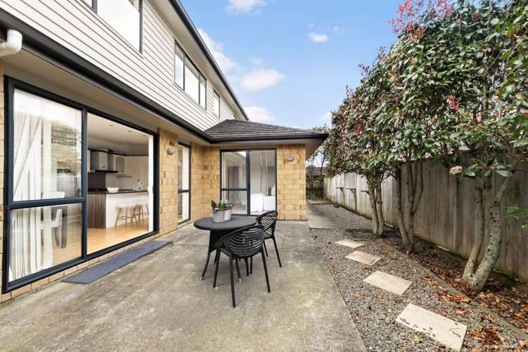 24 Gibbston Crescent Flat Bush_10