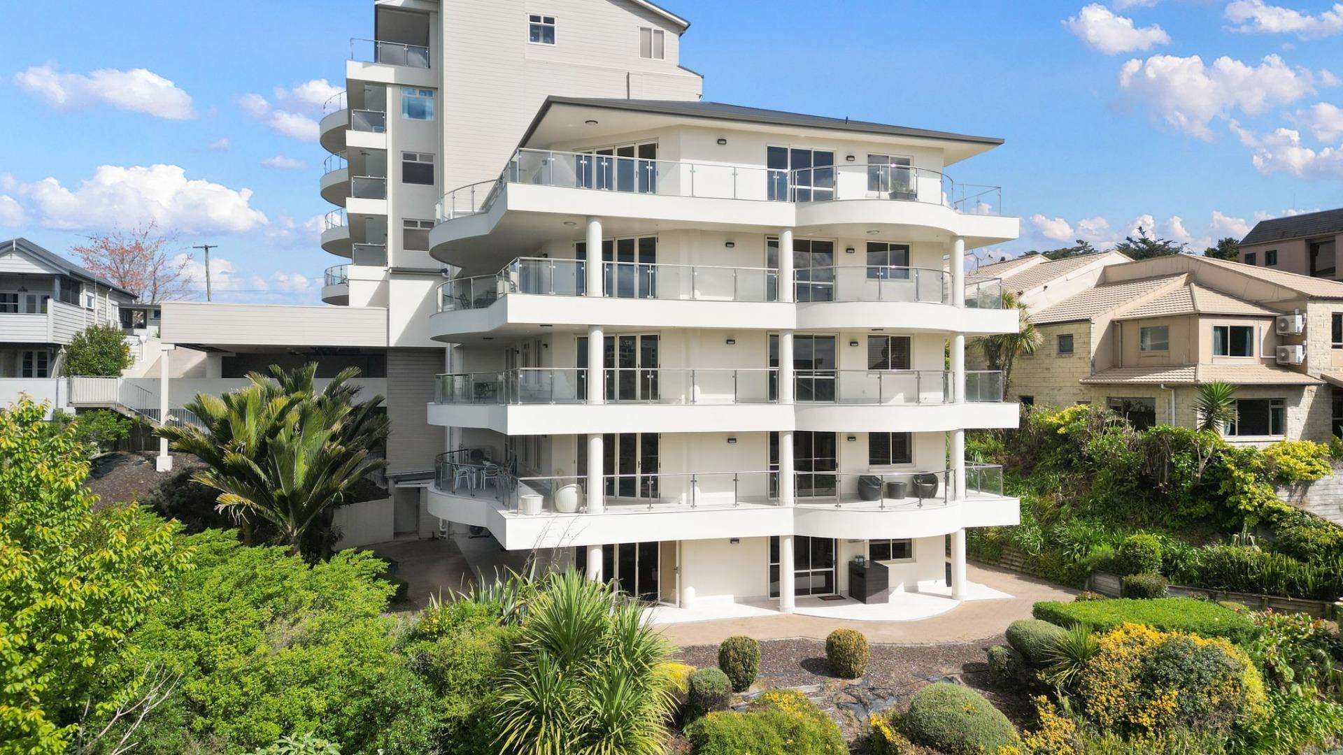 40I Thackeray Street 500063_0