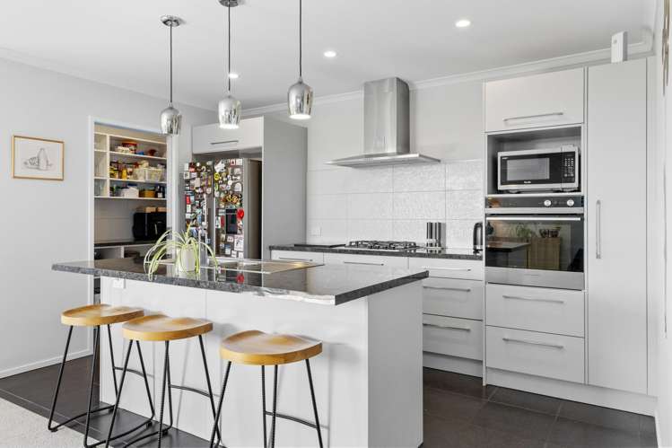 11 Tuhua Close Wharewaka_8