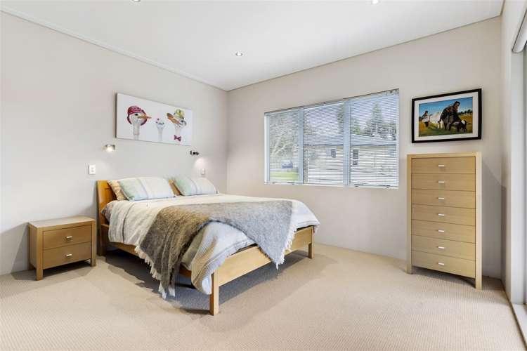 147d Glengarry Road Glen Eden_6