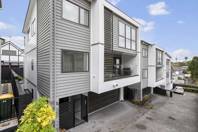 Standalone Home in Triple Grammar