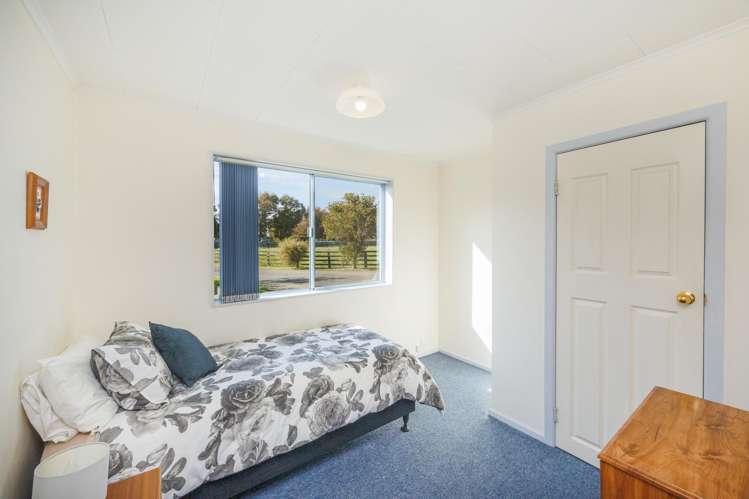 112 Avenue Road Foxton_23