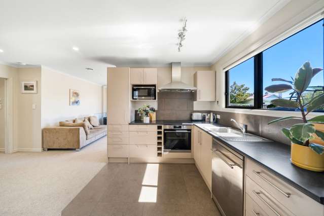 8 Hargest Crescent Saint Kilda_3