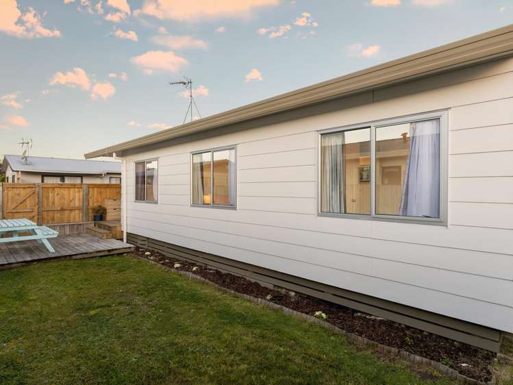 83A Albert Street Hamilton East_13