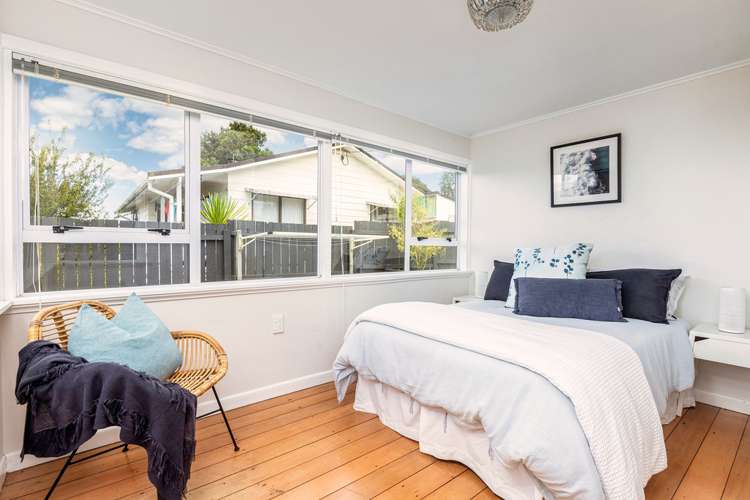 43 Eastglen Road Glen Eden_16