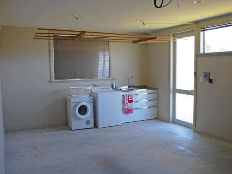 8 Kuiwai Drive Taupo_16