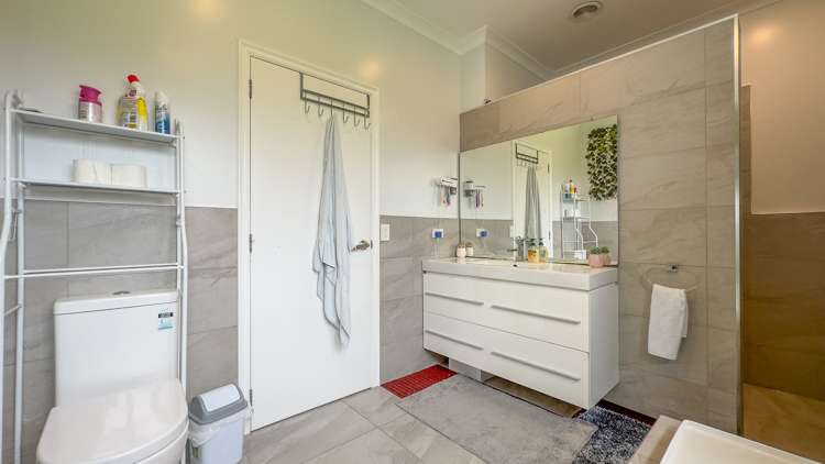 892 Miranda Road Miranda_10