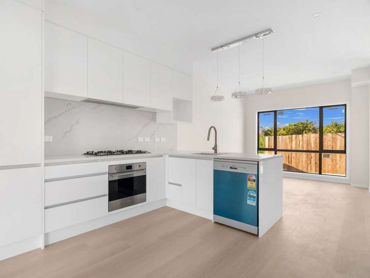4/7 Kingfisher Place_2