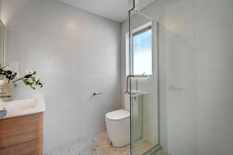 4B Goad Crescent Hillsborough_19