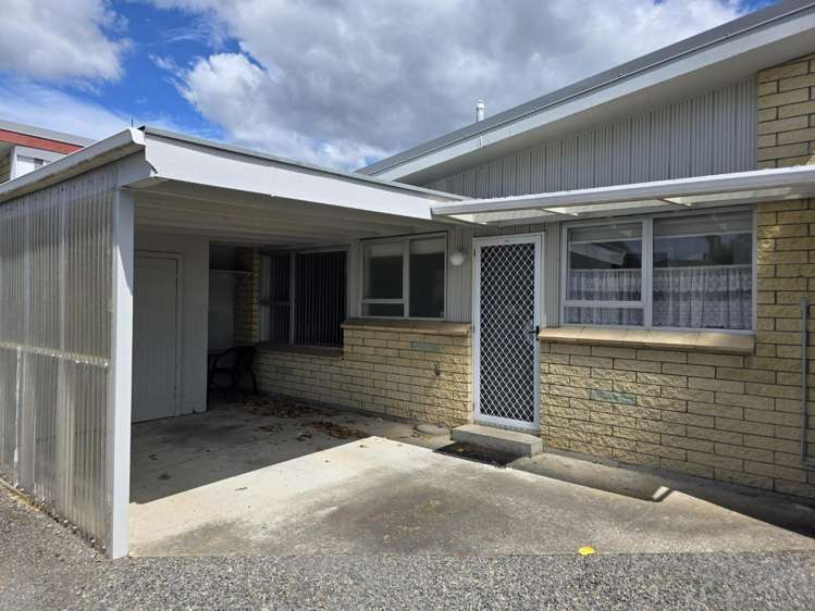 2/22 Francis Drake Street Waipukurau_5