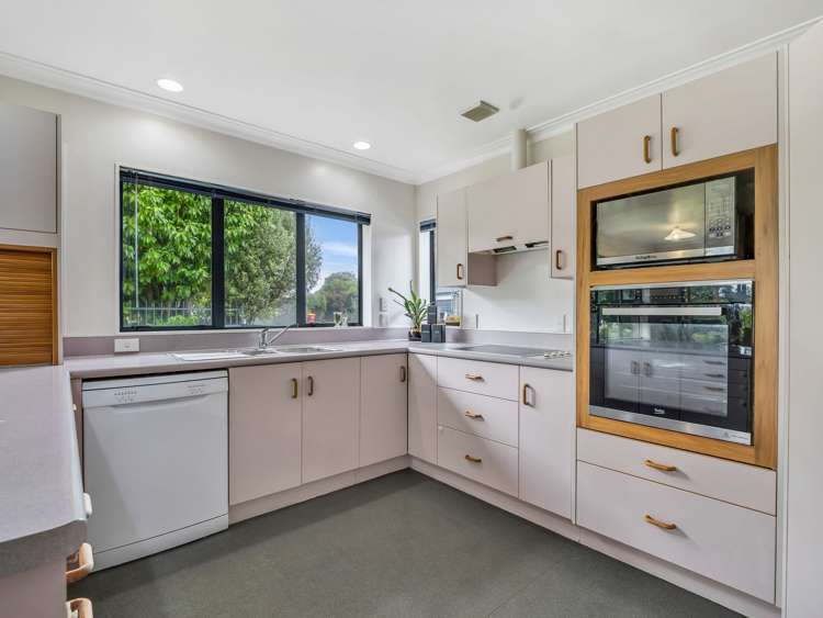 3 Westminster Drive Owhata_8