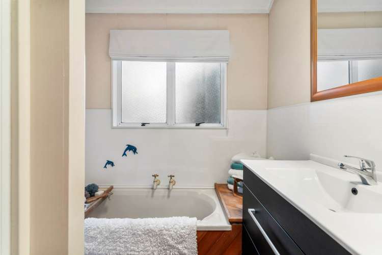 1 Kathy Terrace Stanmore Bay_19