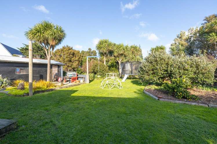 40 Woodward Street East Featherston_13