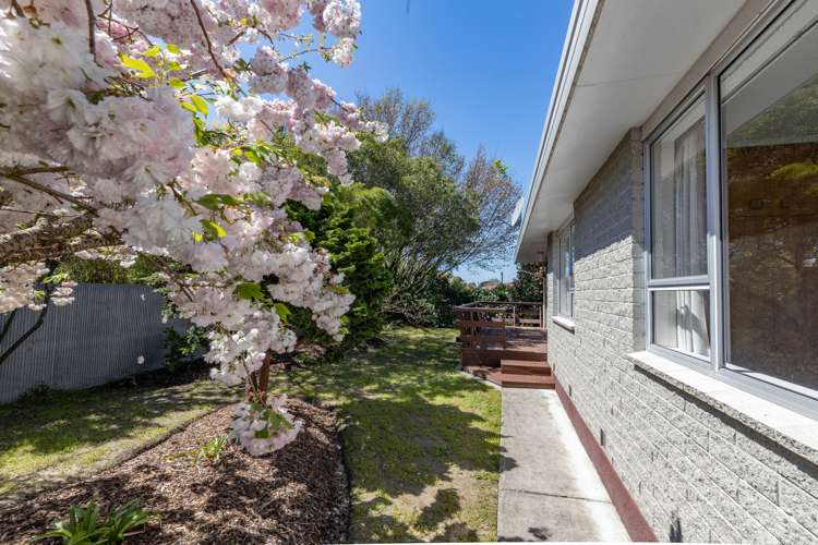 13 Main North Road Woodend_18