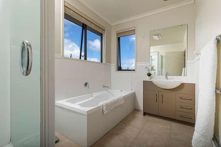 19 Ashurst Lane Greenhithe_14