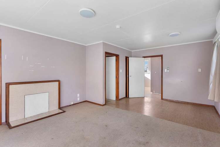 1 Natalie Place Otara_13