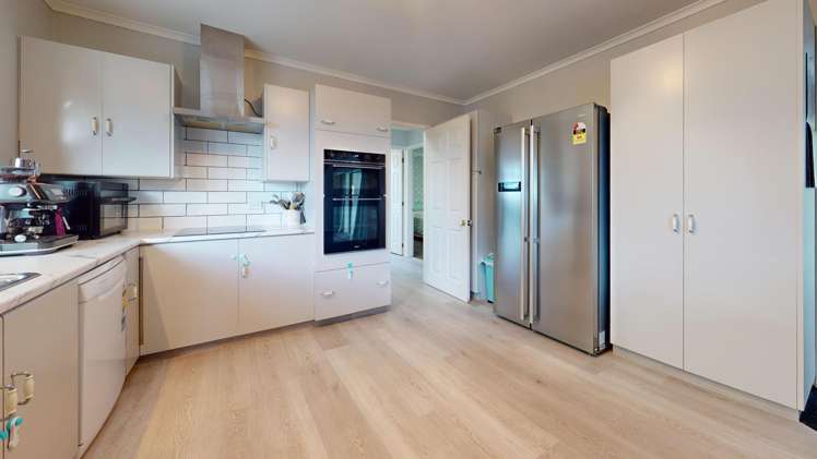 122 Elizabeth Avenue_2
