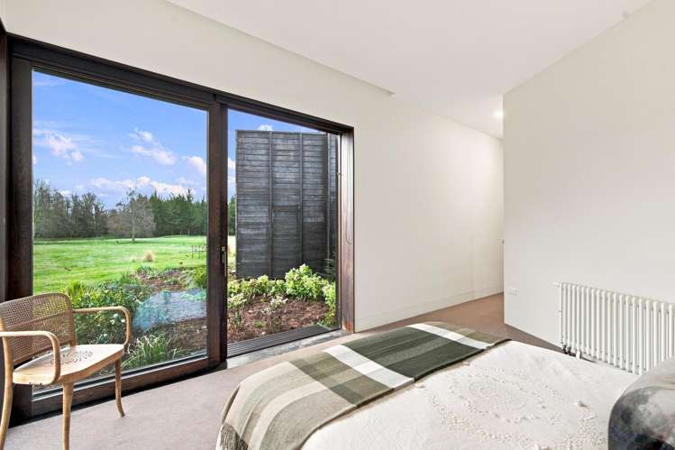 39 Main North Road Geraldine_17
