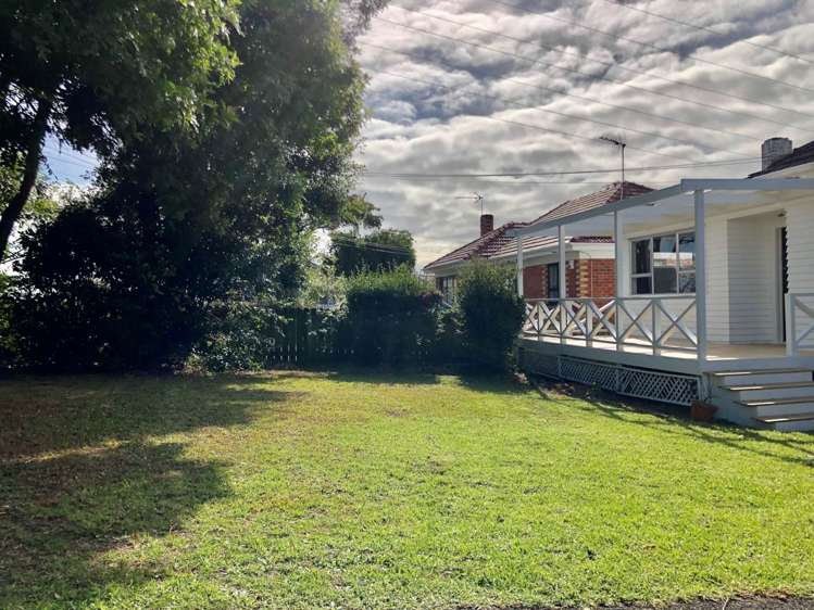 74 Oakdale Road Mount Roskill_11