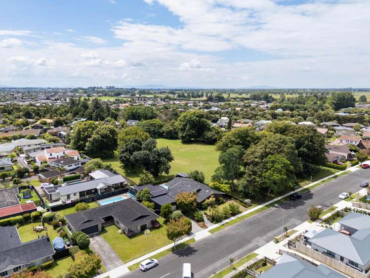 61 Chedworth Avenue Chartwell_28