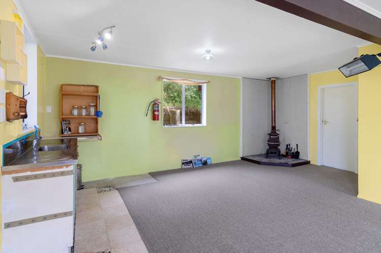 22 Whangaimoana Beach Road Whangaimoana_8