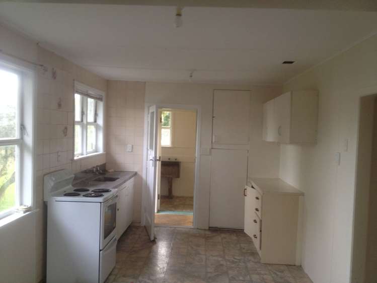 6 Derrett Place Mangere Bridge_6