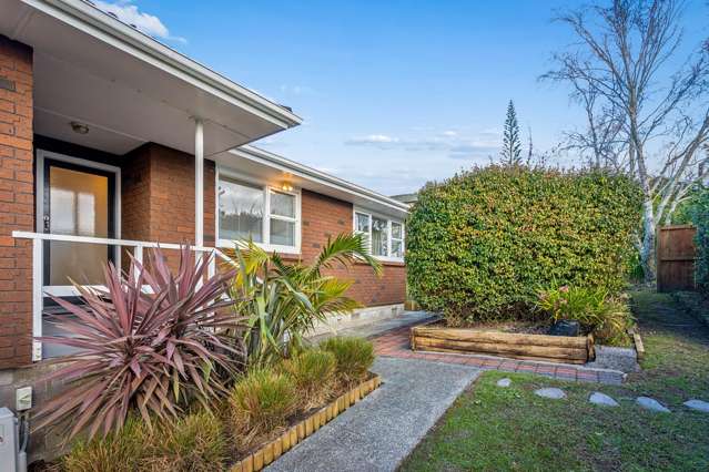 16 Roick Parade Glen Eden_2