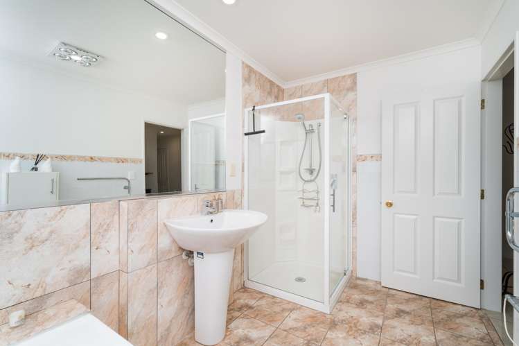 54 Cashmere Drive Fitzherbert_28