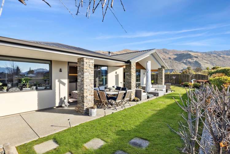 2 Turnbull Crescent Wanaka_2