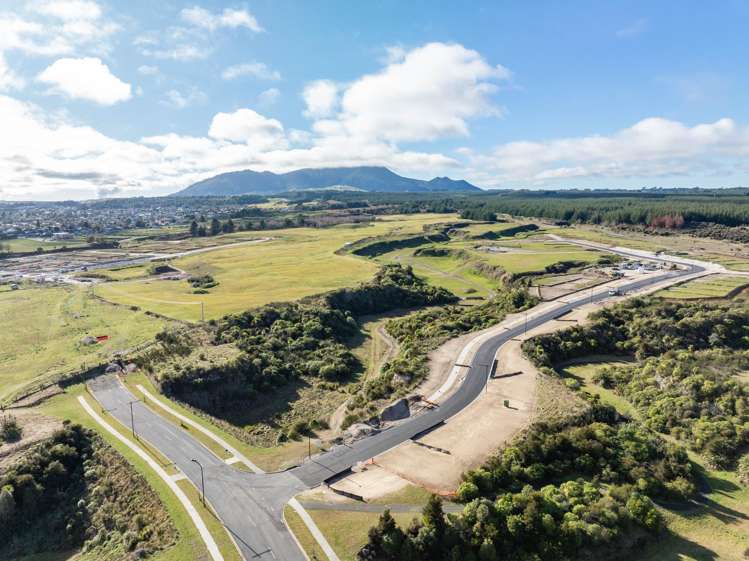 Stage 15 Nga Roto Estate_0