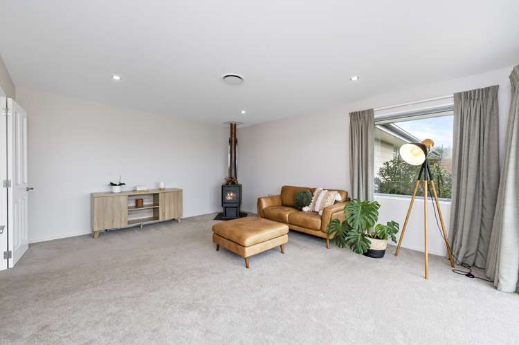 36 Whitcombe Place Darfield_13