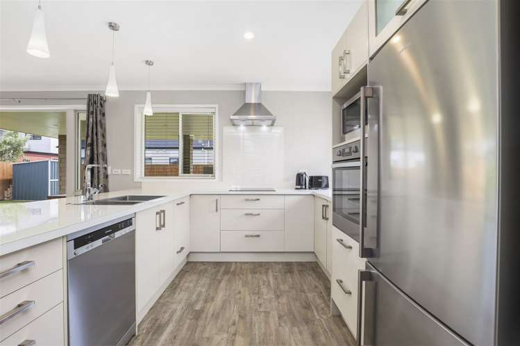 18 Chalgrove Road Huntington_7