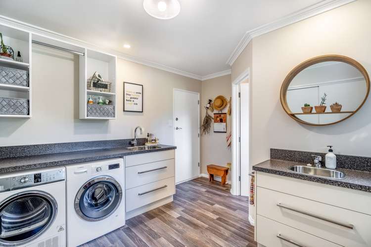 61 Retreat Road Waihopai_20