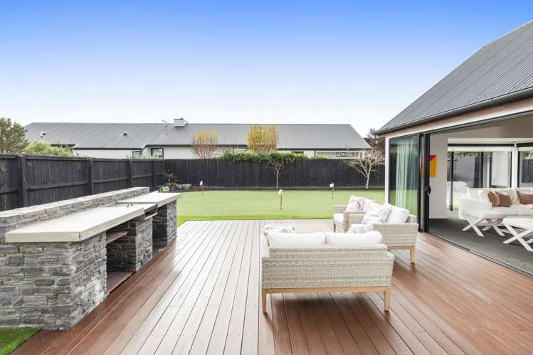 6 Waterstock Way Parklands_9