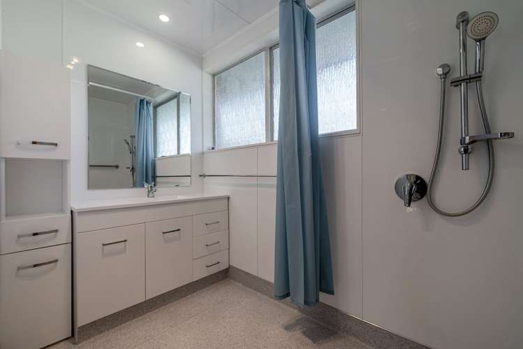 26 Westmere Place Takaro_21