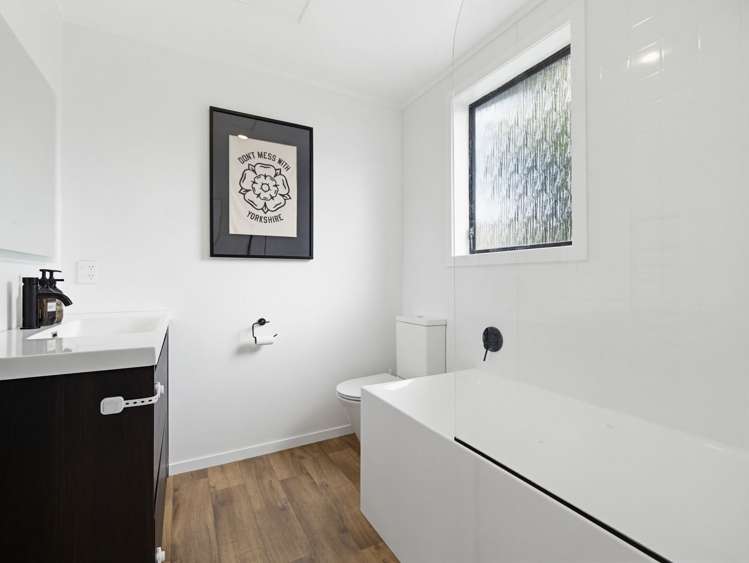 81 Simpson Road Papamoa Beach_12