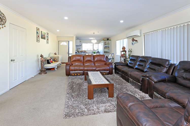 26 Robert Ross Place Clendon Park_5