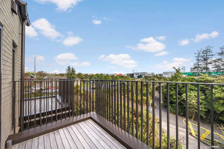 8/28 Westgate Drive Westgate_1