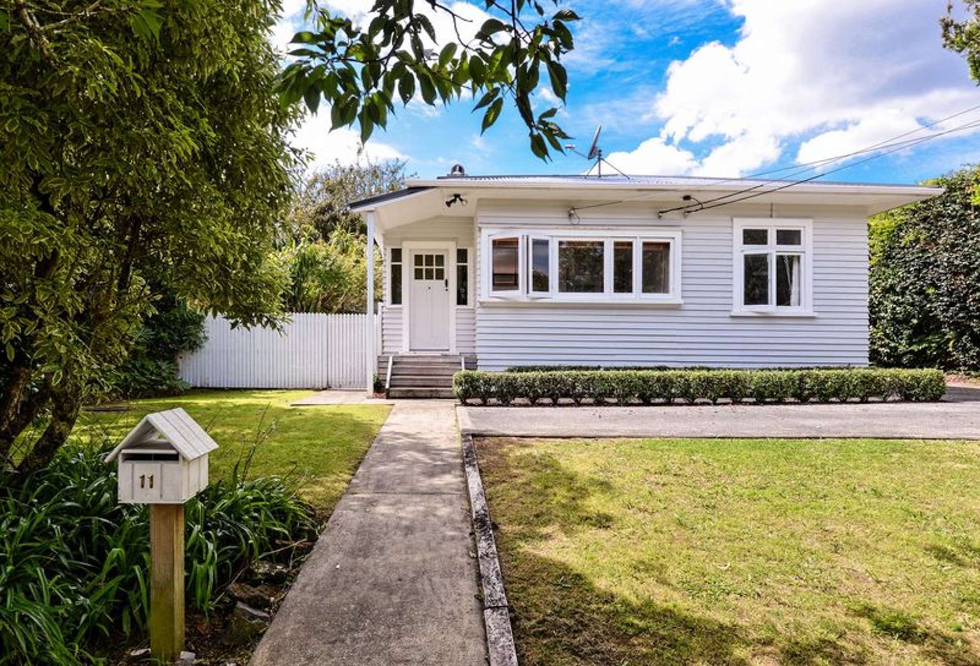 11 Newcastle Terrace Mount Albert_0