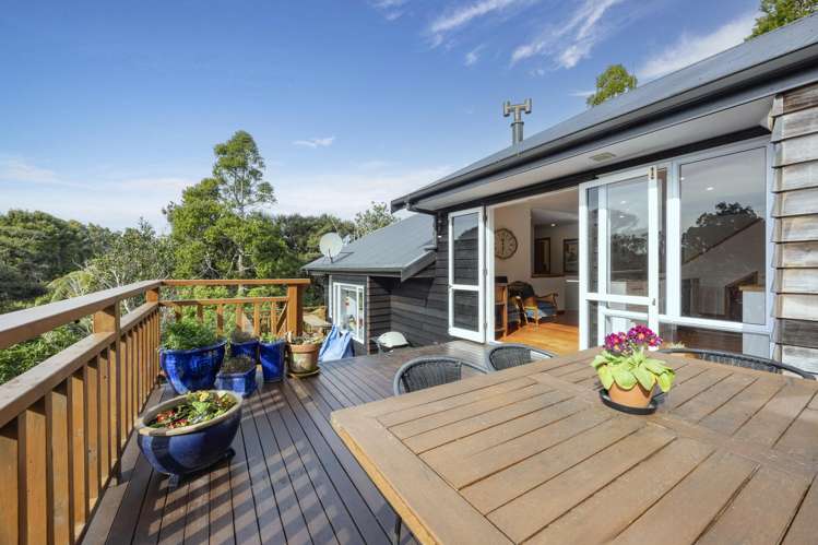 156 Piha Road Piha_9