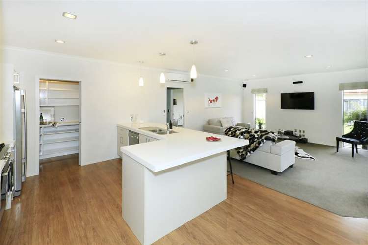 118 Huntington Drive Huntington_9