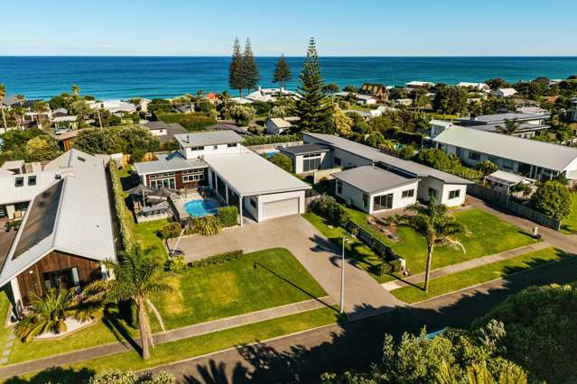 11 Beach Cove Wainui_1