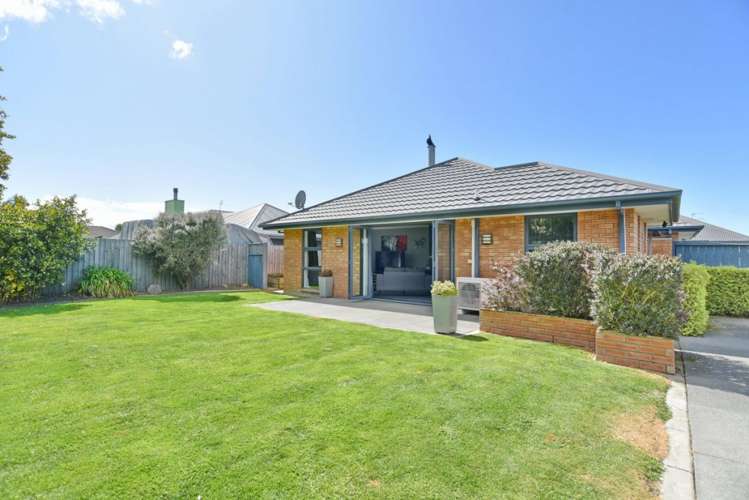 11 James Drive Woodend_18