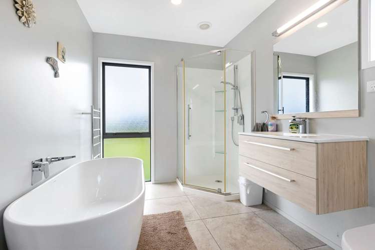 5 Ronas Place Kaingaroa_14