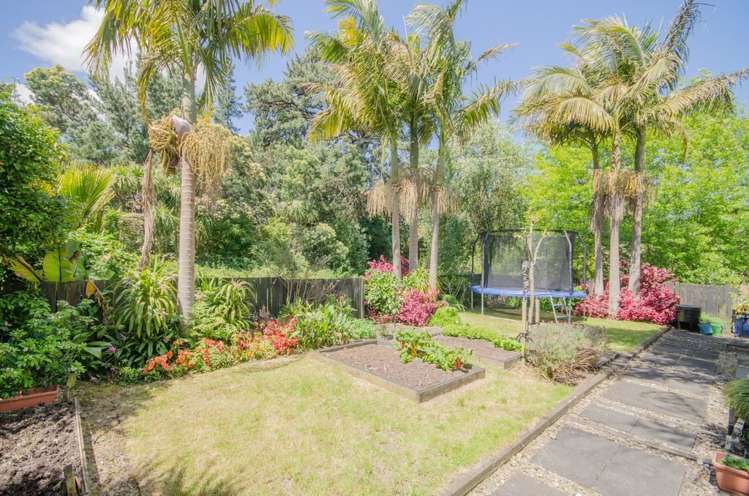 18 Chettle Court New Lynn_10