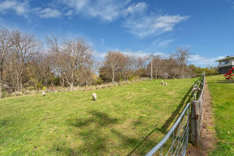 2/181 Mapara Road Acacia Bay_18