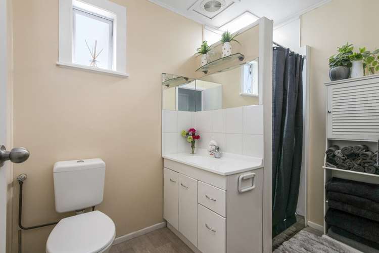 466 Huia Road Laingholm_16