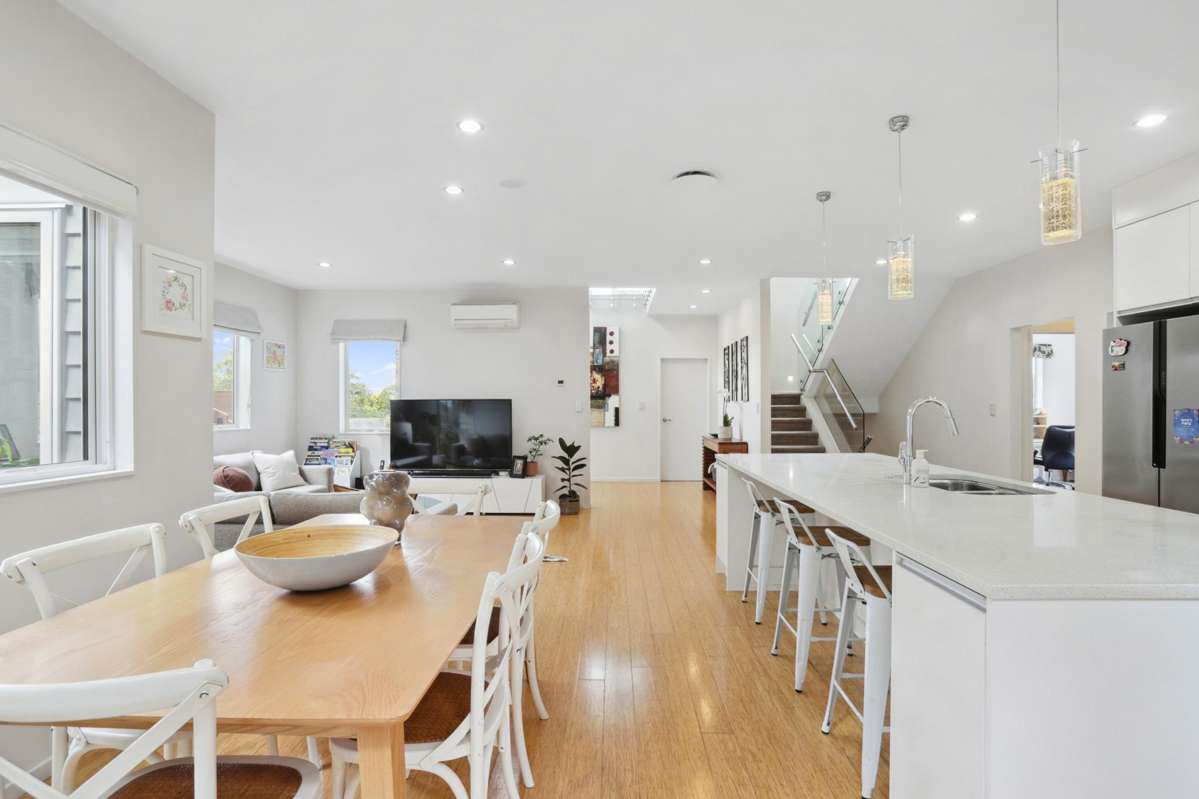 18 McCahon Place_3